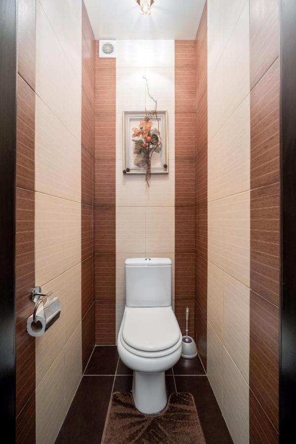 Lux Apartment Gorkiy Park Kharkiv Bagian luar foto